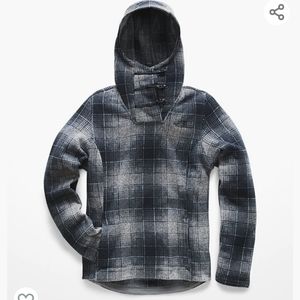 The northface crescent pullover